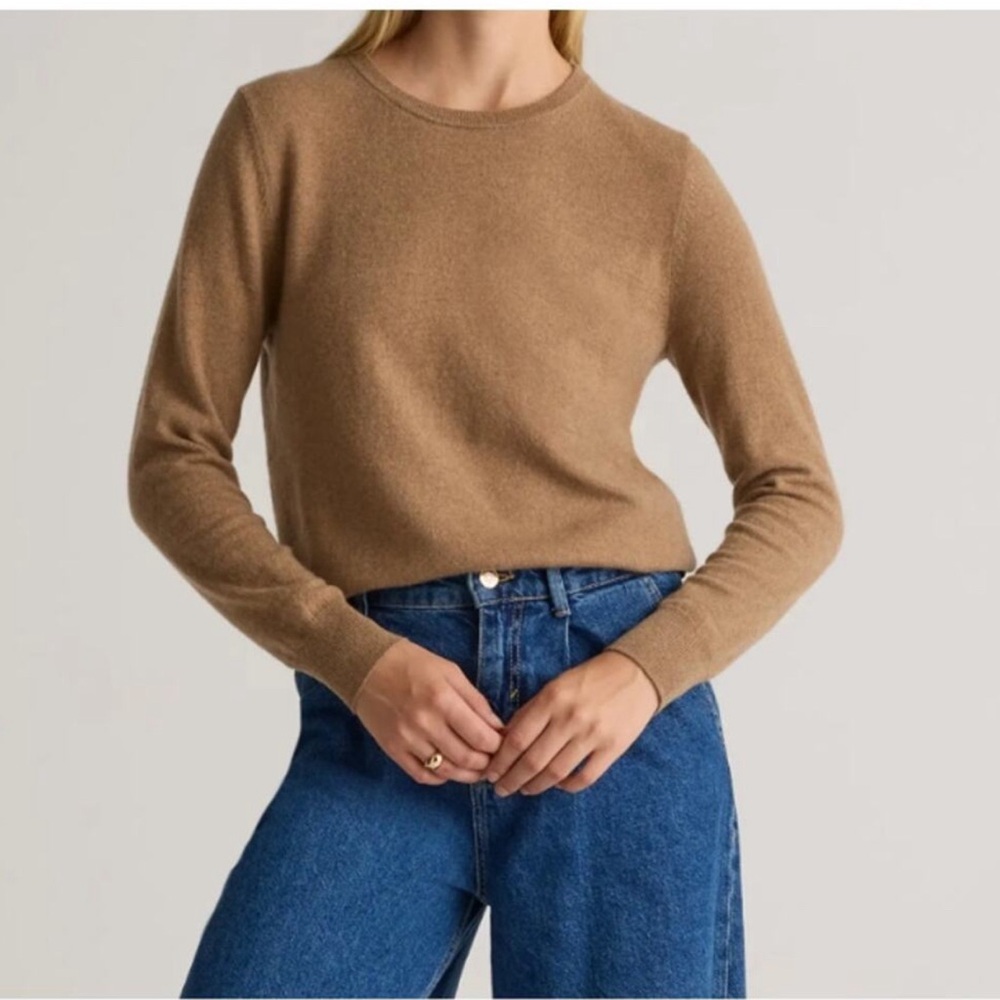Quince Mongolian Cashmere Crewneck Sweater Size Medium Tan Camel Long Sleeve